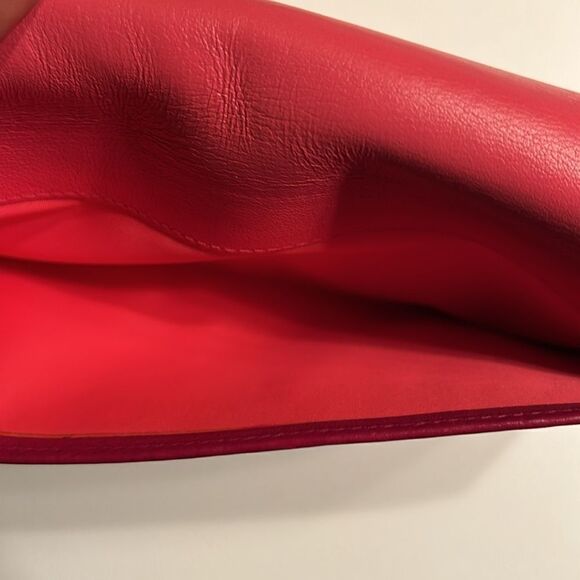 - Authentic Cristian Dior Leather Pink/Coral Wallet on a Chain - Picture 17 of 17